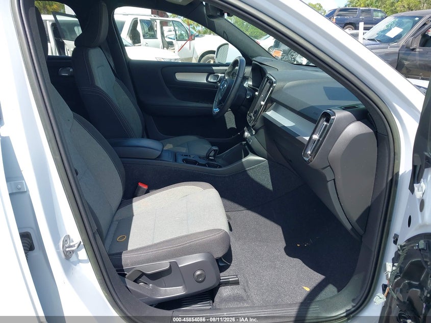 2024 VOLVO XC40 SPORT UTILITY VEHICLE 2.0L I-4 DI, DOHC, VVT, TURBO, 247HP