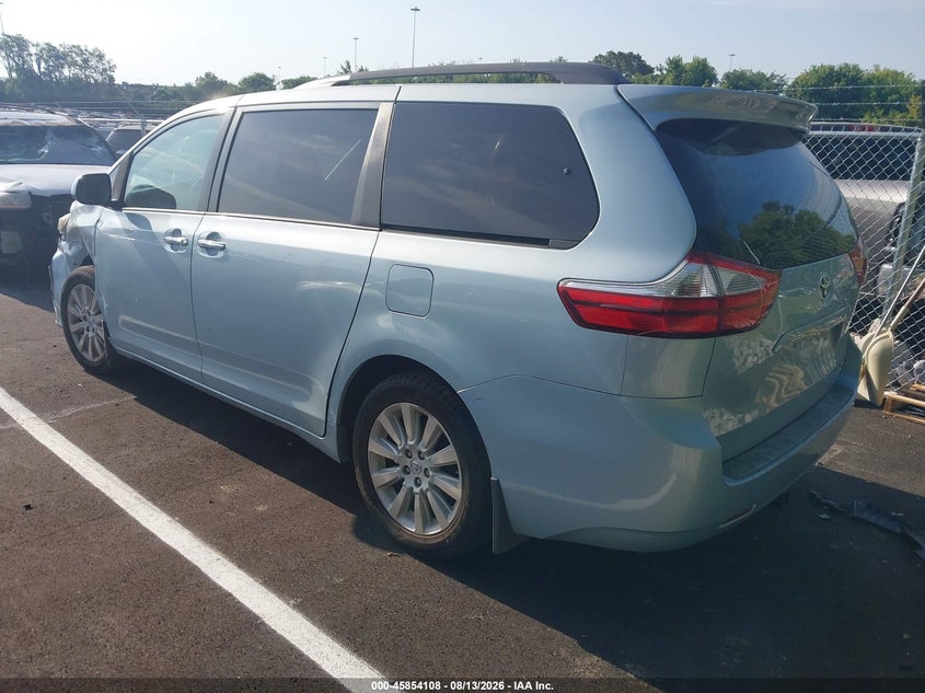 TOYOTA SIENNA - zdjęcie 3