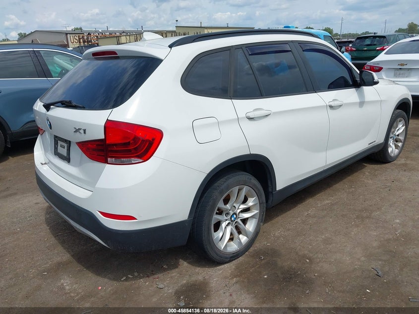 2015 BMW X1 auction photo 4