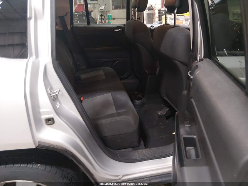 JEEP COMPASS 2011 VIN 1J4NT1FB2BD192166