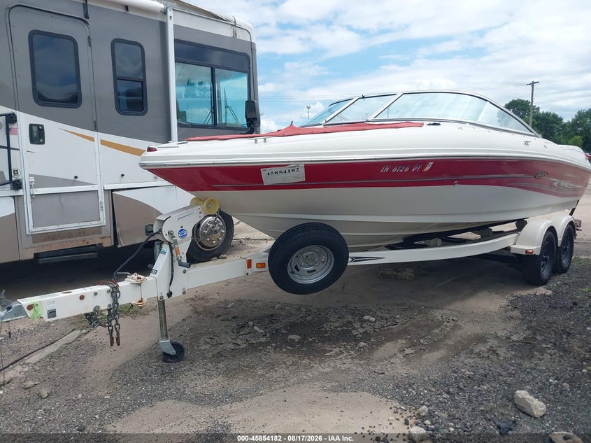 2004 SEA RAY RUNABOUT auction photo 2