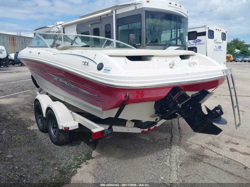 2004 SEA RAY RUNABOUT auction photo 3
