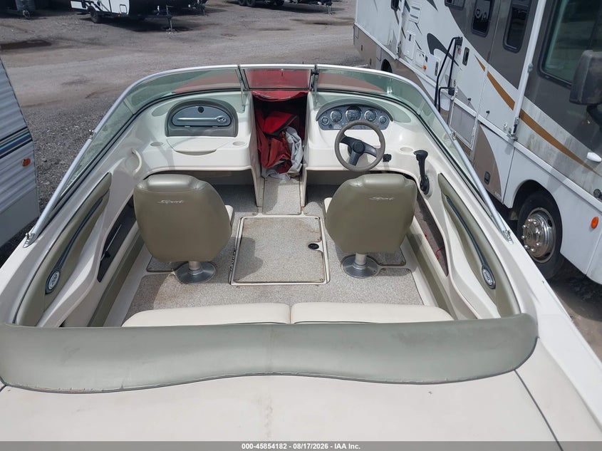 2004 SEA RAY RUNABOUT auction photo 5