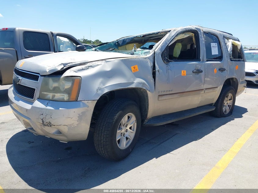 2008 Chevrolet Tahoe C1500, Переворот, IAAI, VIN 1GNFC13008R114145 — фото 2