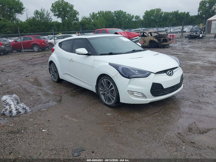 2013 HYUNDAI VELOSTER auction photo 1