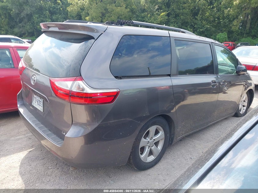 2016 TOYOTA SIENNA LE 8 PASSENGER · Фото 13
