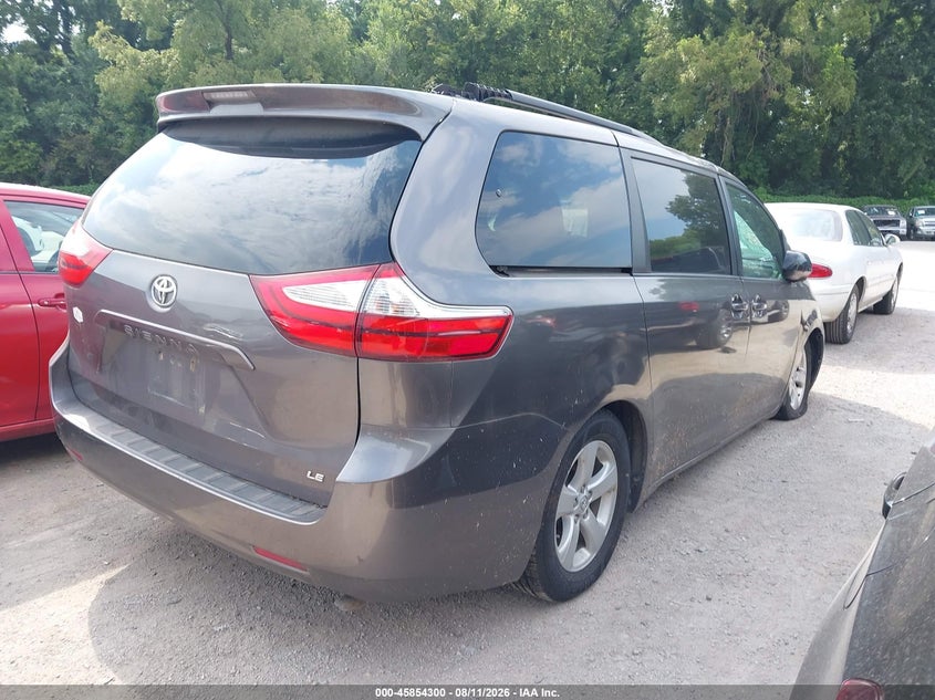 2016 TOYOTA SIENNA LE 8 PASSENGER · Фото 4