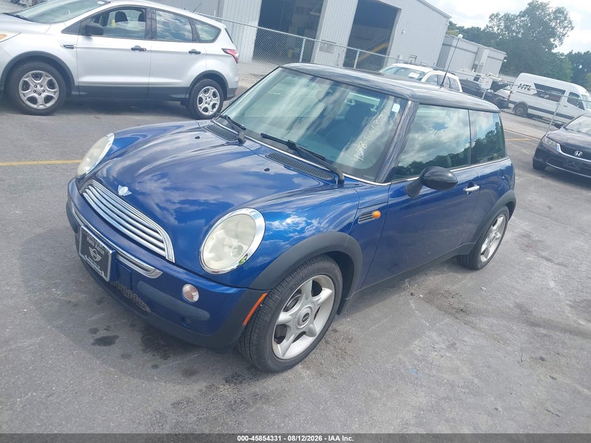 2004 MINI Cooper, Front End, IAAI, VIN WMWRC33414TC53850 — photo 2