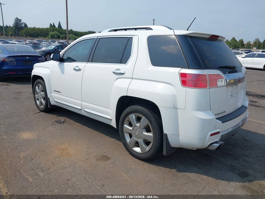 2013 GMC TERRAIN auction photo 3