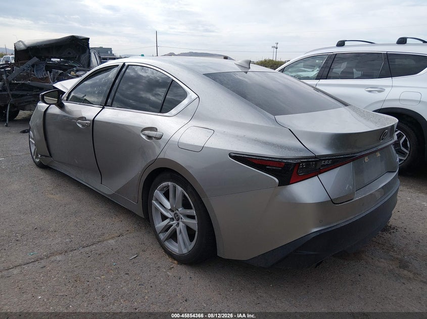 2021 LEXUS IS 300 auction photo 3
