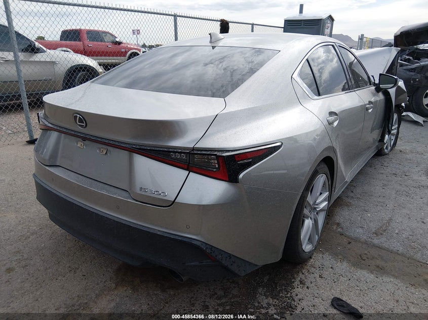 2021 LEXUS IS 300 auction photo 4