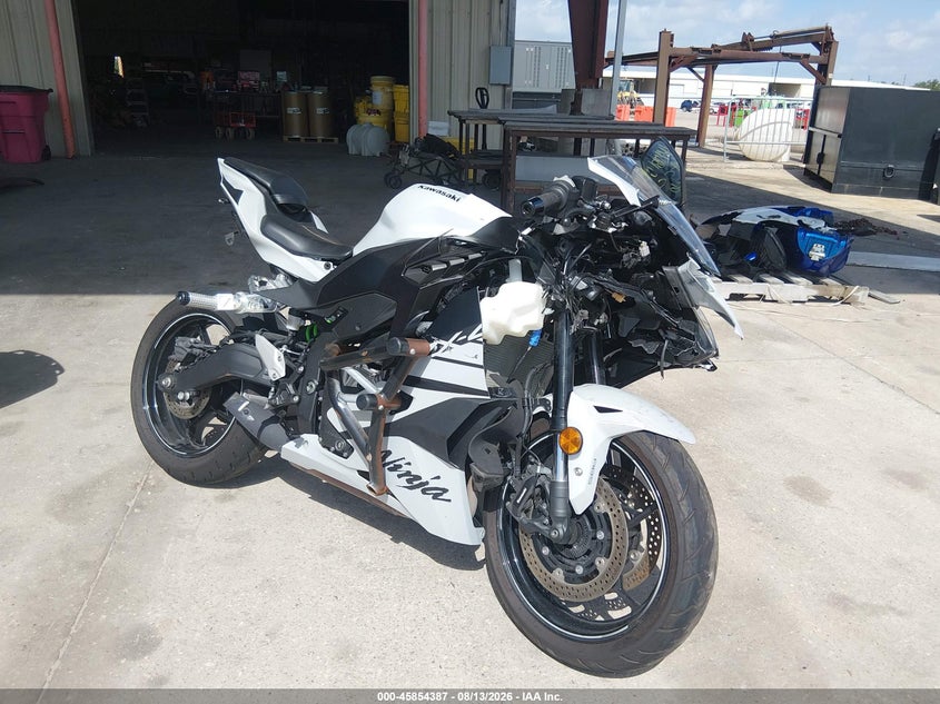 2025 Kawasaki Zx400