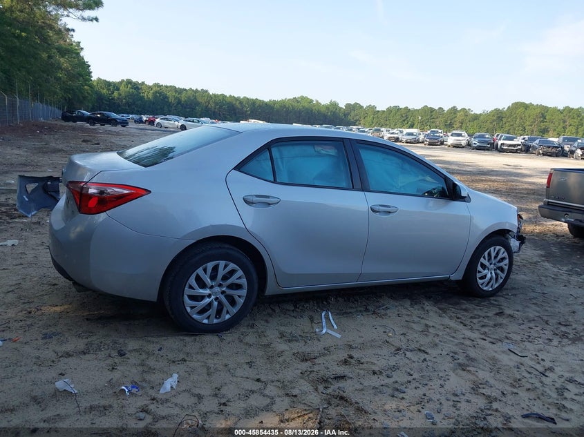 TOYOTA COROLLA - zdjęcie 14