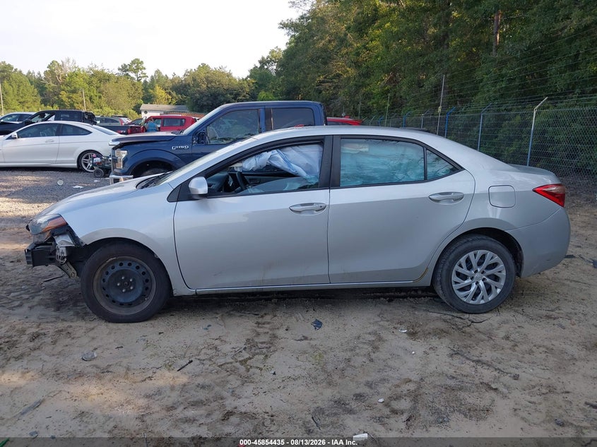 TOYOTA COROLLA - zdjęcie 15