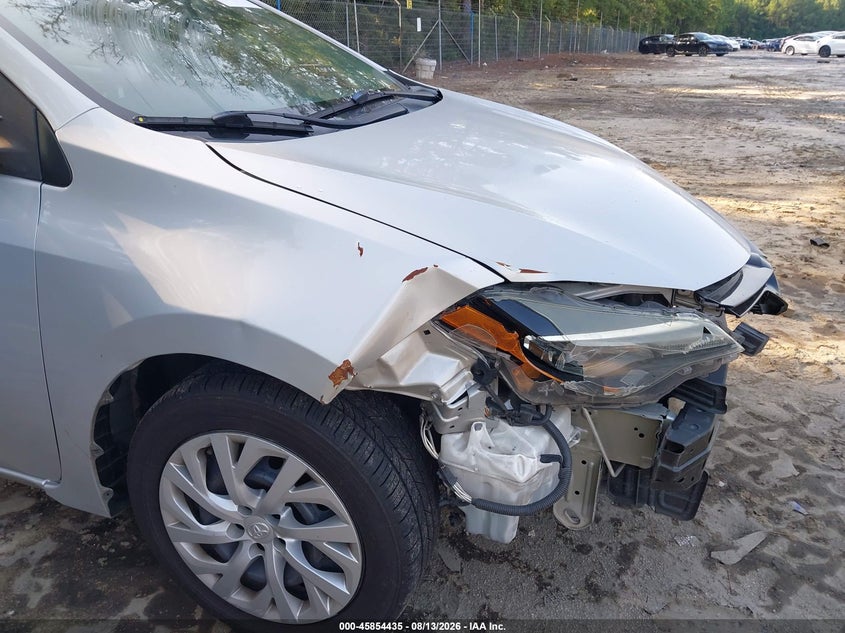 2018 TOYOTA COROLLA auction photo 6