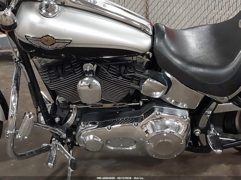 HARLEY-DAVIDSON FXSTDI 2003