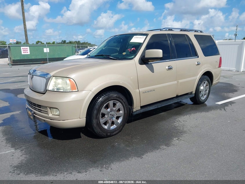 2006 LINCOLN NAVIGATOR auction photo 2