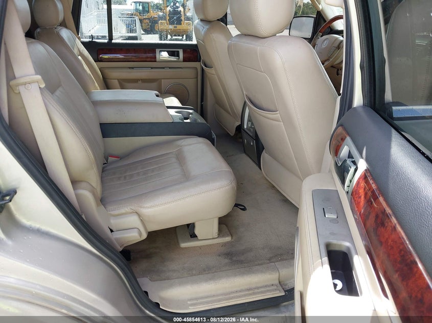 2006 LINCOLN NAVIGATOR auction photo 8