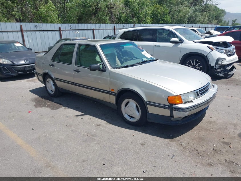 1997 SAAB 9000 auction photo 1