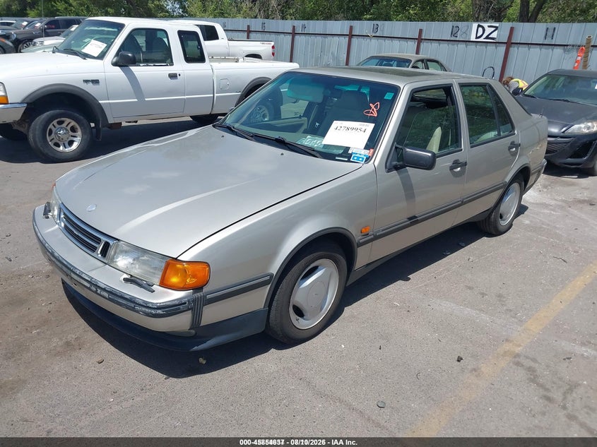 1997 SAAB 9000 auction photo 2