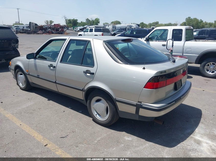 1997 SAAB 9000 auction photo 3