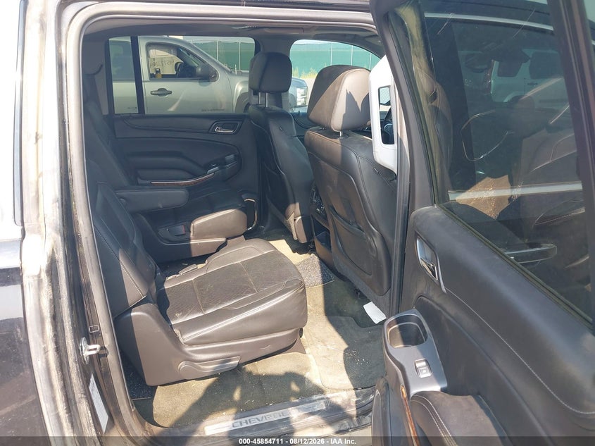 CHEVROLET SUBURBAN 1500 - zdjęcie 8