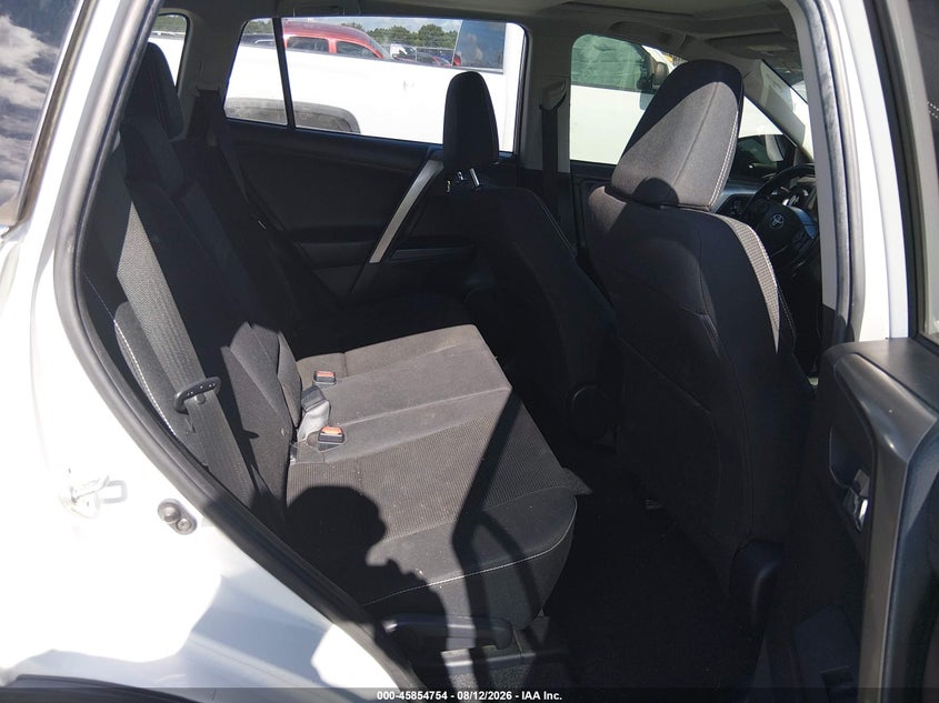 TOYOTA RAV4 - zdjęcie 8
