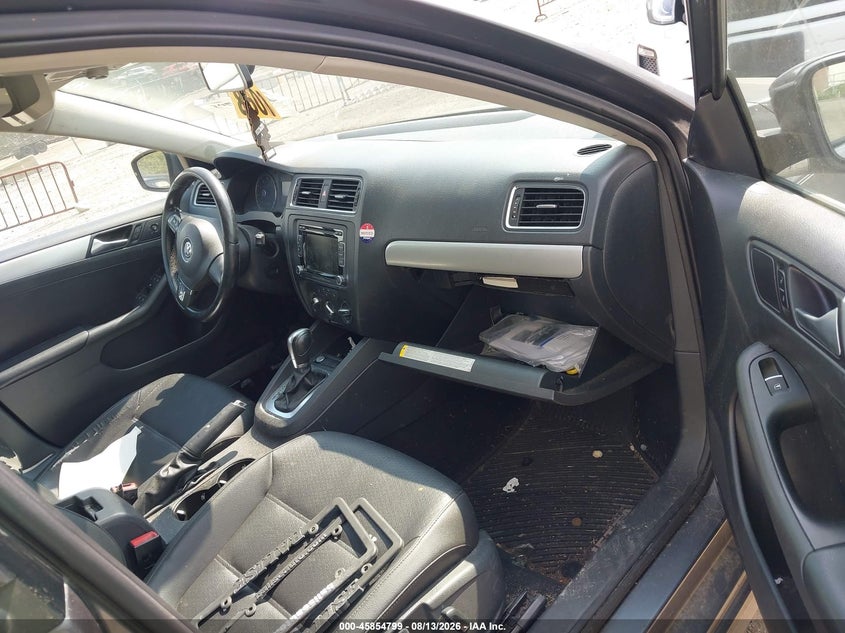 2014 VOLKSWAGEN JETTA auction photo 5