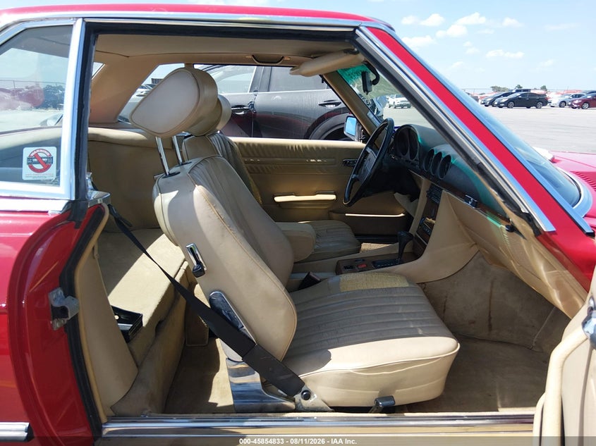 1989 MERCEDES-BENZ 560 auction photo 5