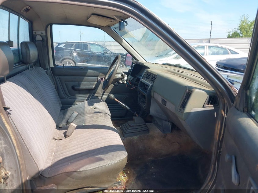 1989 NISSAN D21 auction photo 5