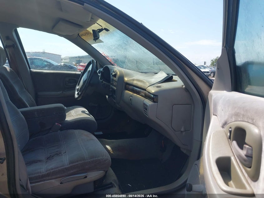 1996 CHEVROLET LUMINA auction photo 5