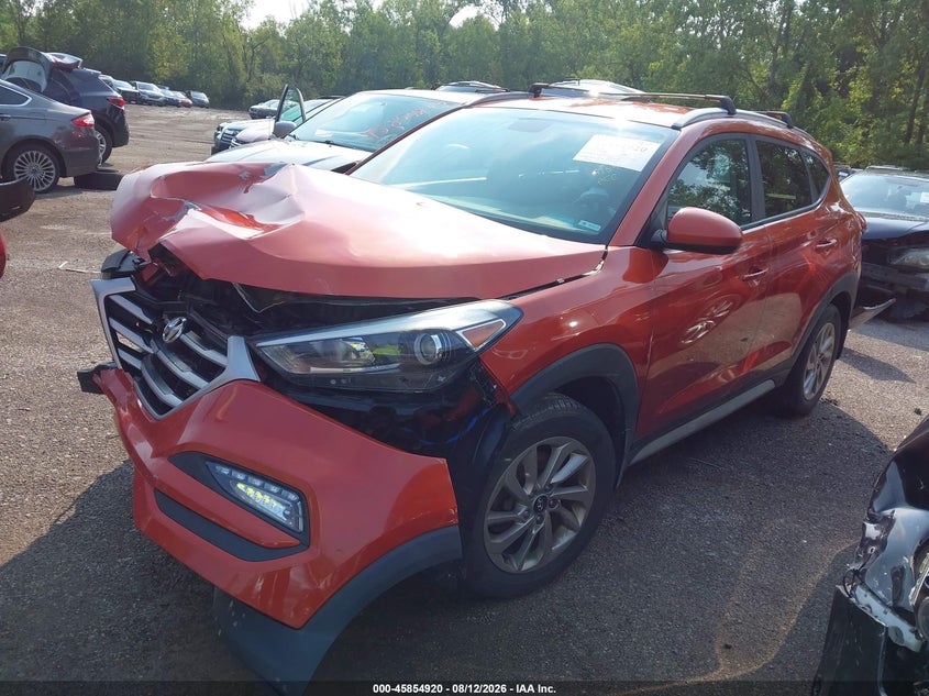 2017 HYUNDAI TUCSON auction photo 2