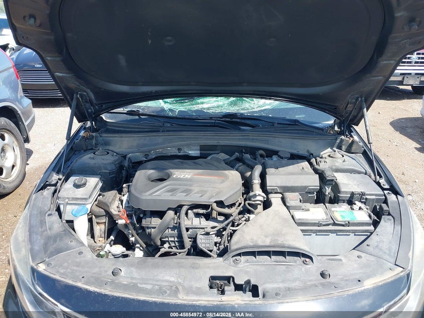 2017 KIA OPTIMA SXL TURBO · Photo 10
