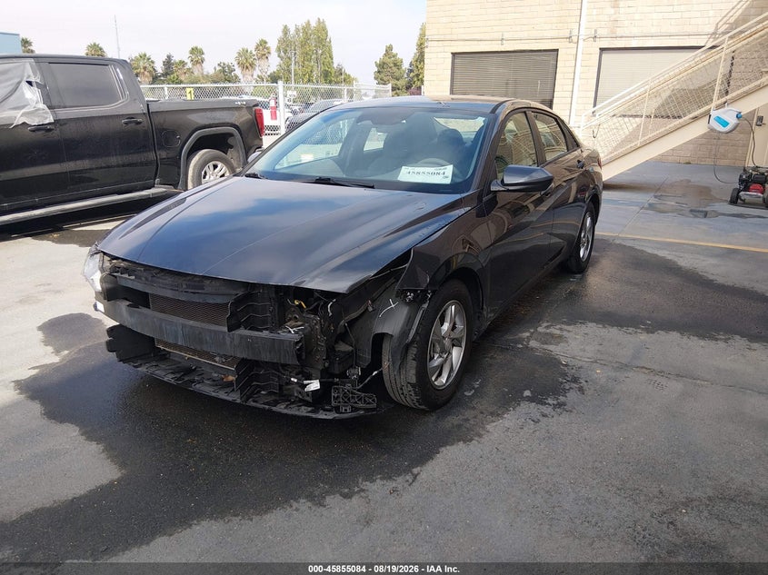 2021 HYUNDAI ELANTRA auction photo 2