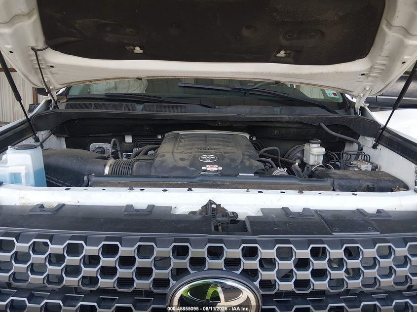 TOYOTA TUNDRA - zdjęcie 10