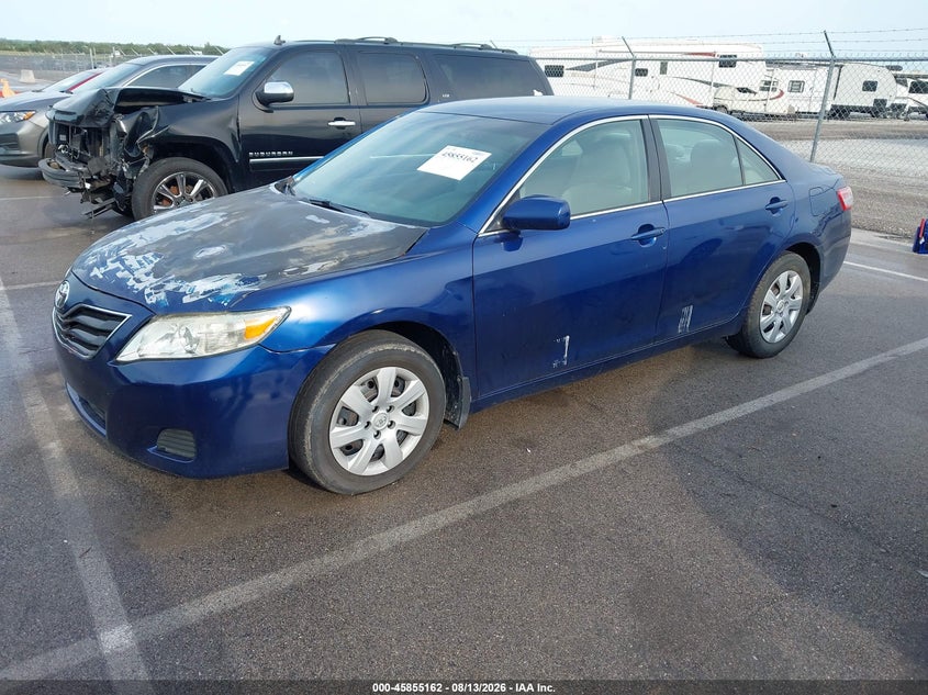 2010 Toyota Camry, Обычный износ, IAAI, VIN 4T4BF3EK7AR040686 — фото 2
