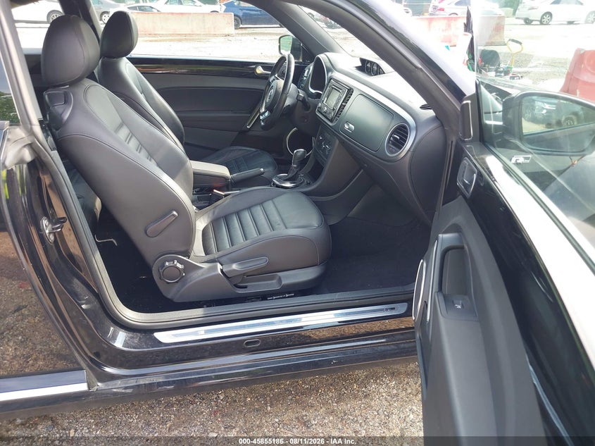 2014 VOLKSWAGEN BEETLE auction photo 5