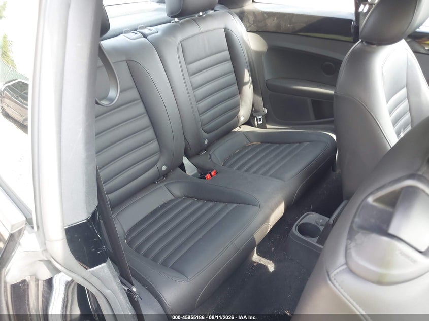 2014 VOLKSWAGEN BEETLE auction photo 8