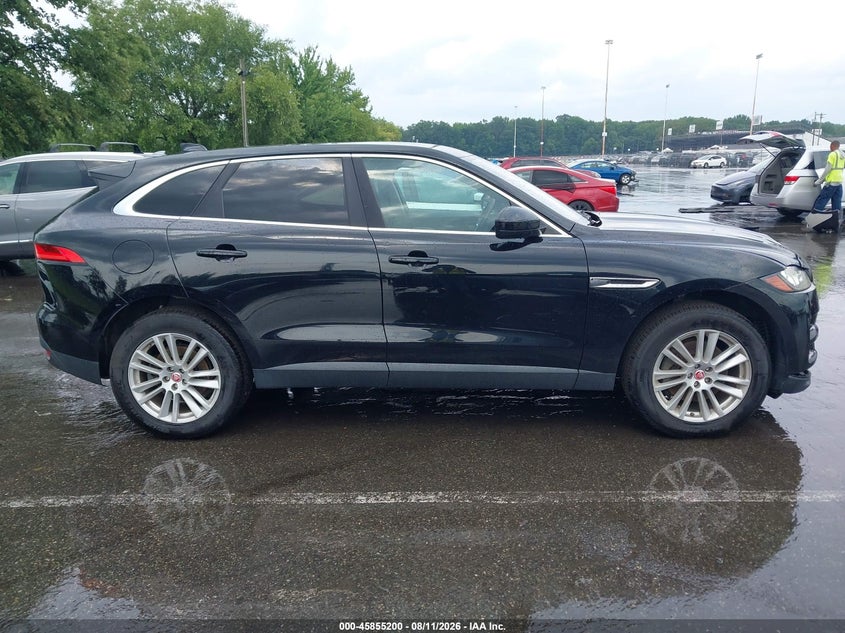 JAGUAR F-PACE - zdjęcie 13