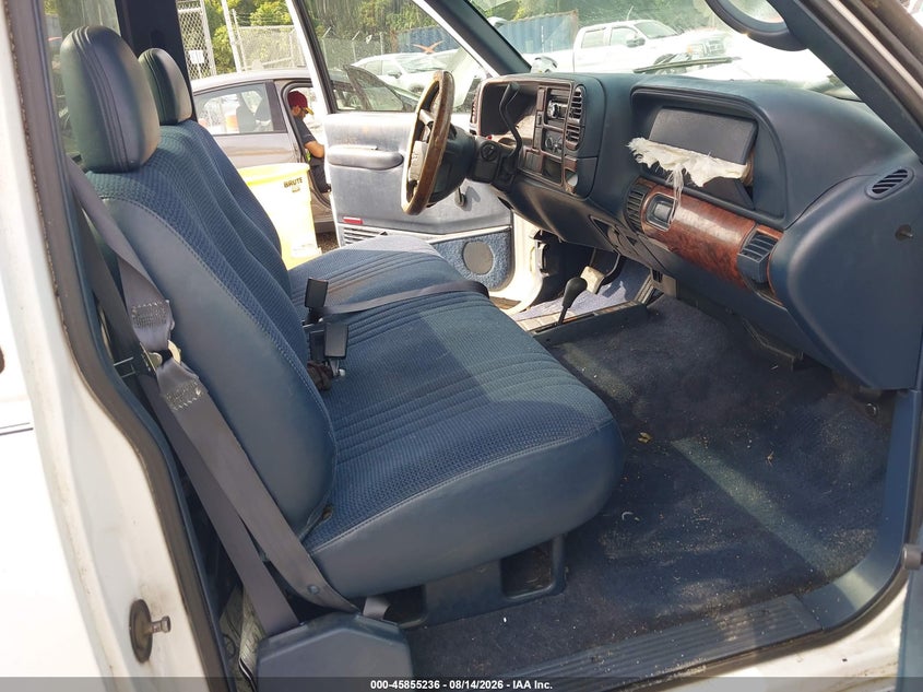 1997 CHEVROLET K1500 auction photo 8