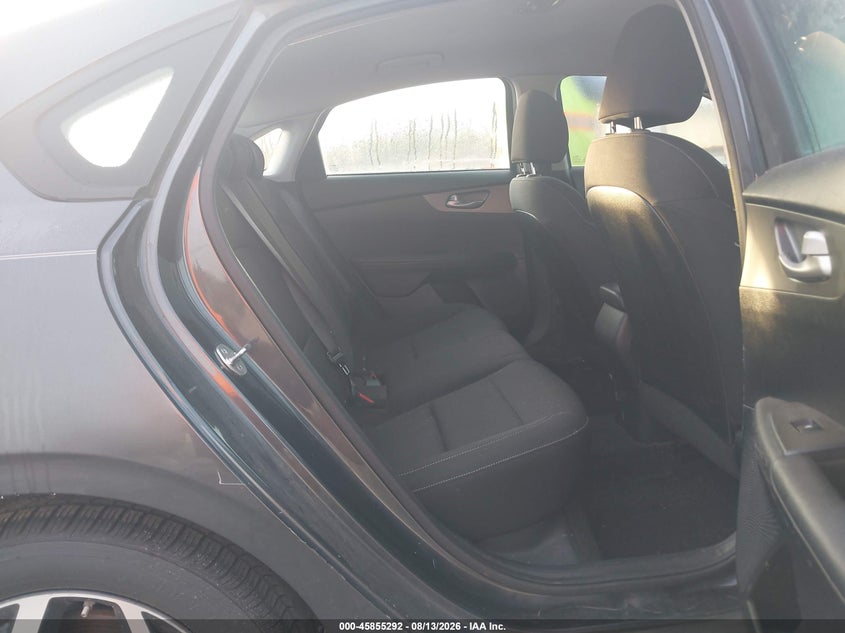 2019 KIA FORTE auction photo 8