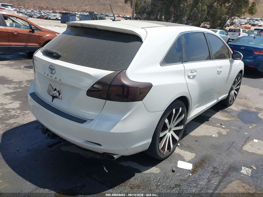 2011 TOYOTA VENZA auction photo 4