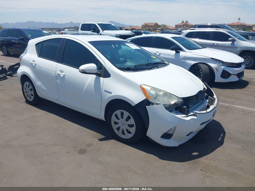 2013 TOYOTA PRIUS C auction photo 1