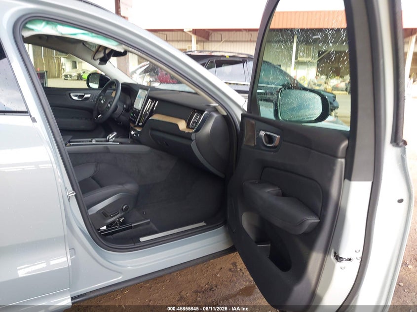 VOLVO XC60 2026 VIN YV4M12RC5T1300149