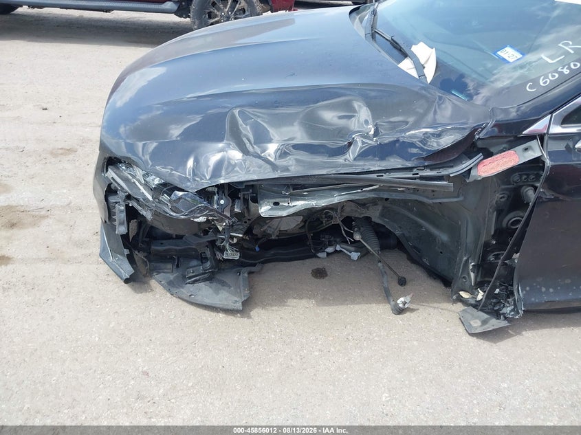 2020 LINCOLN MKZ auction photo 6