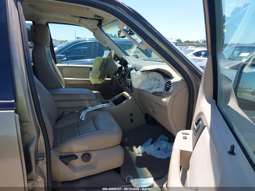 2003 FORD EXPEDITION auction photo 5