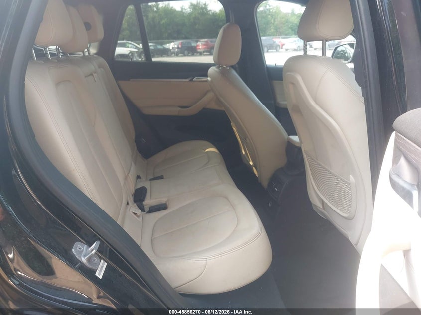 2017 BMW X1 auction photo 8