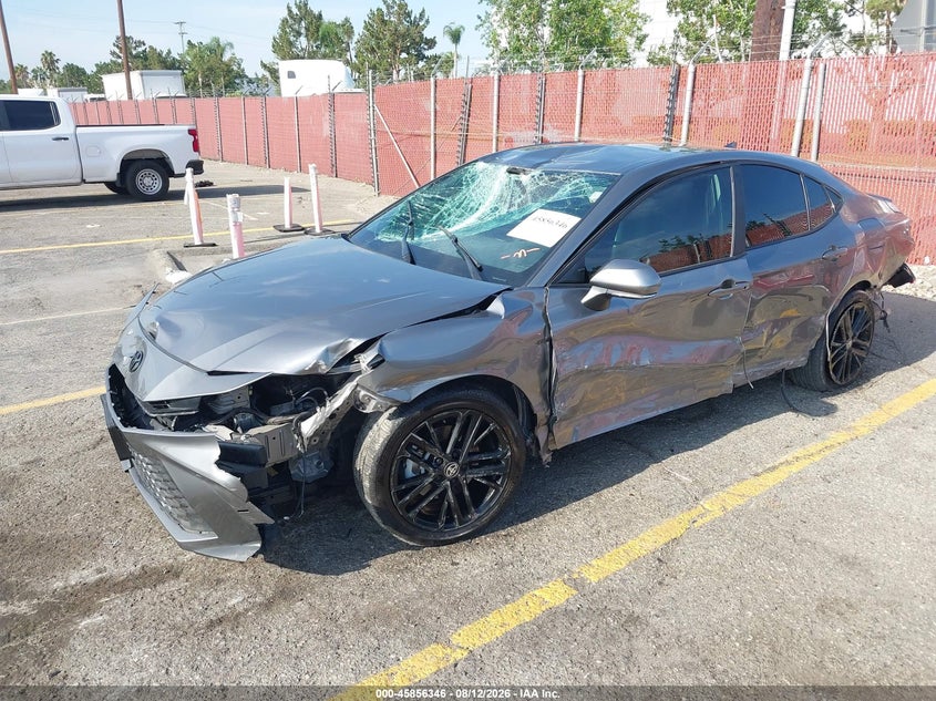 2025 Toyota Camry, По колу, IAAI, VIN 4T1DAACK7SU519085 — фото 2