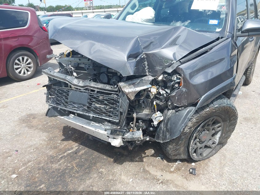 2021 TOYOTA 4RUNNER auction photo 6