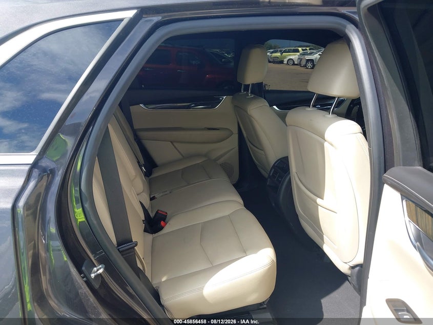 2019 CADILLAC XT5 auction photo 8